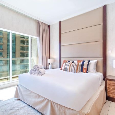 Bnbmehomes - Spacious Studio In Downtown Near Burj Khalifa - 1703 Dubai Eksteriør billede