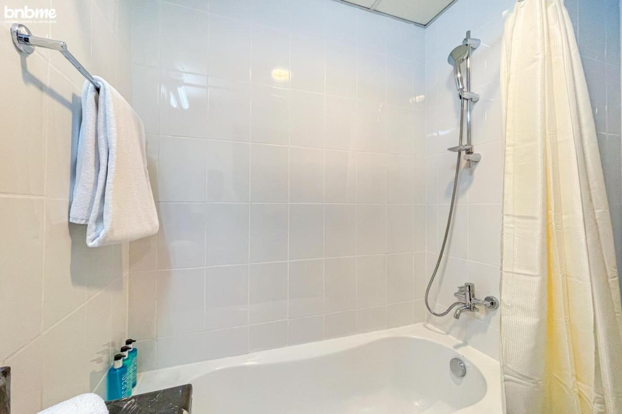 Bnbmehomes - Spacious Studio In Downtown Near Burj Khalifa - 1703 Dubai Eksteriør billede